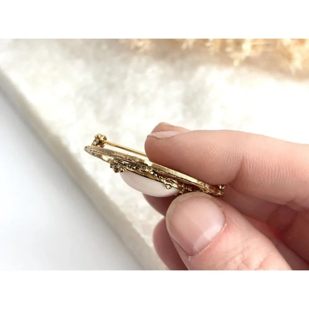 Faux Porcelain Enameled Oval Shaped Victorian Inspired Vintage Floral Brooch
